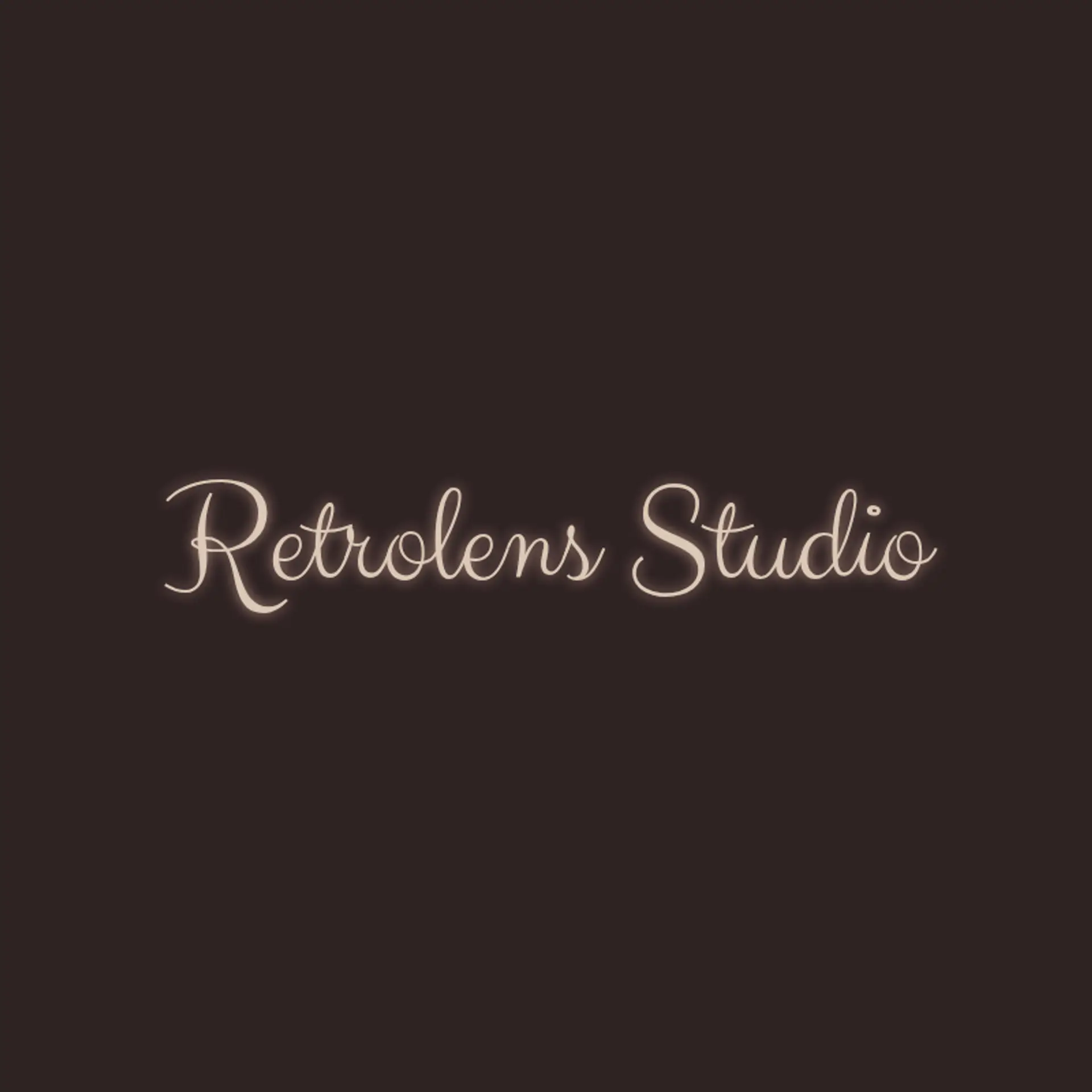 RetroLens Studio logo for vintage photography