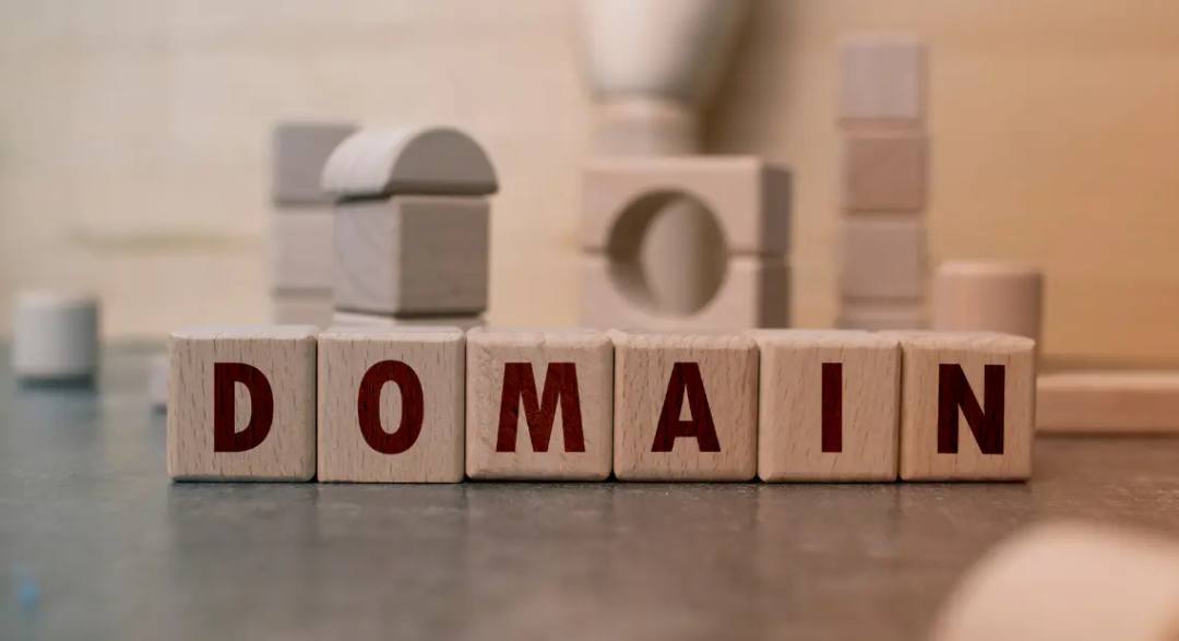 5 Tips For Choosing The Perfect Domain Name + Names To Avoid