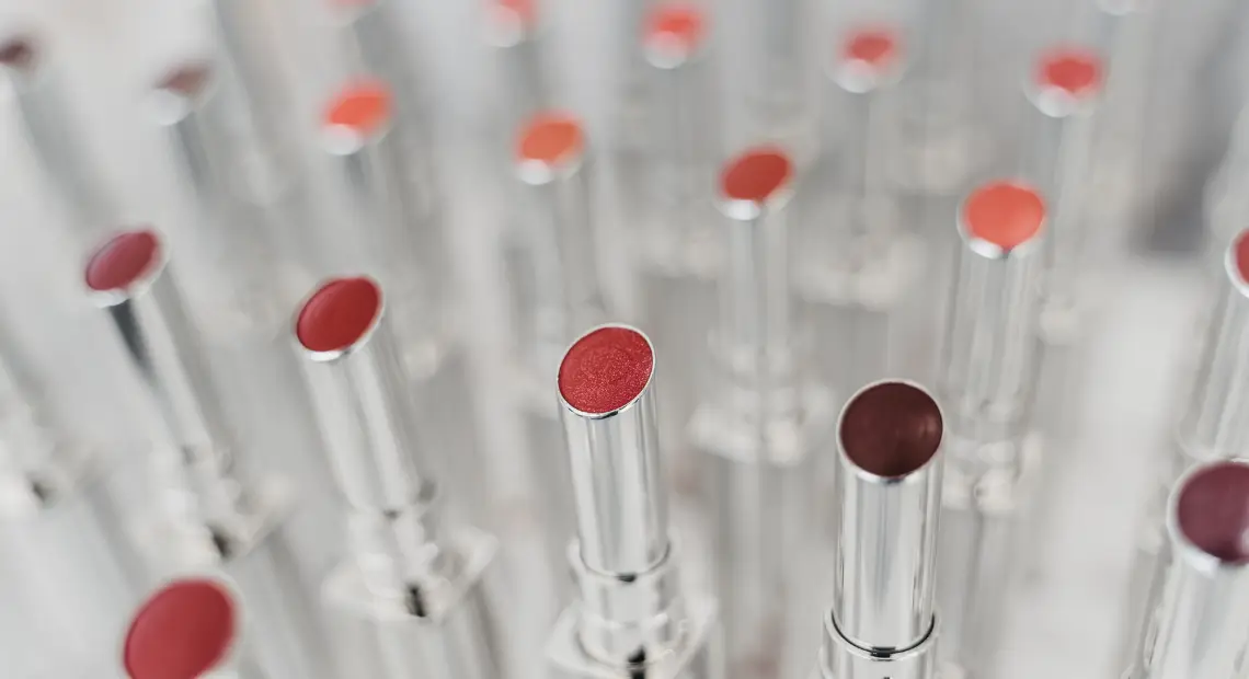 Founder Interview: Stephanie Lewis Unmasks the Glamour Industry