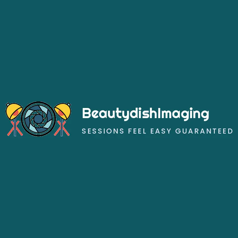 Retro photo studio logo with a camera lens between two event lights