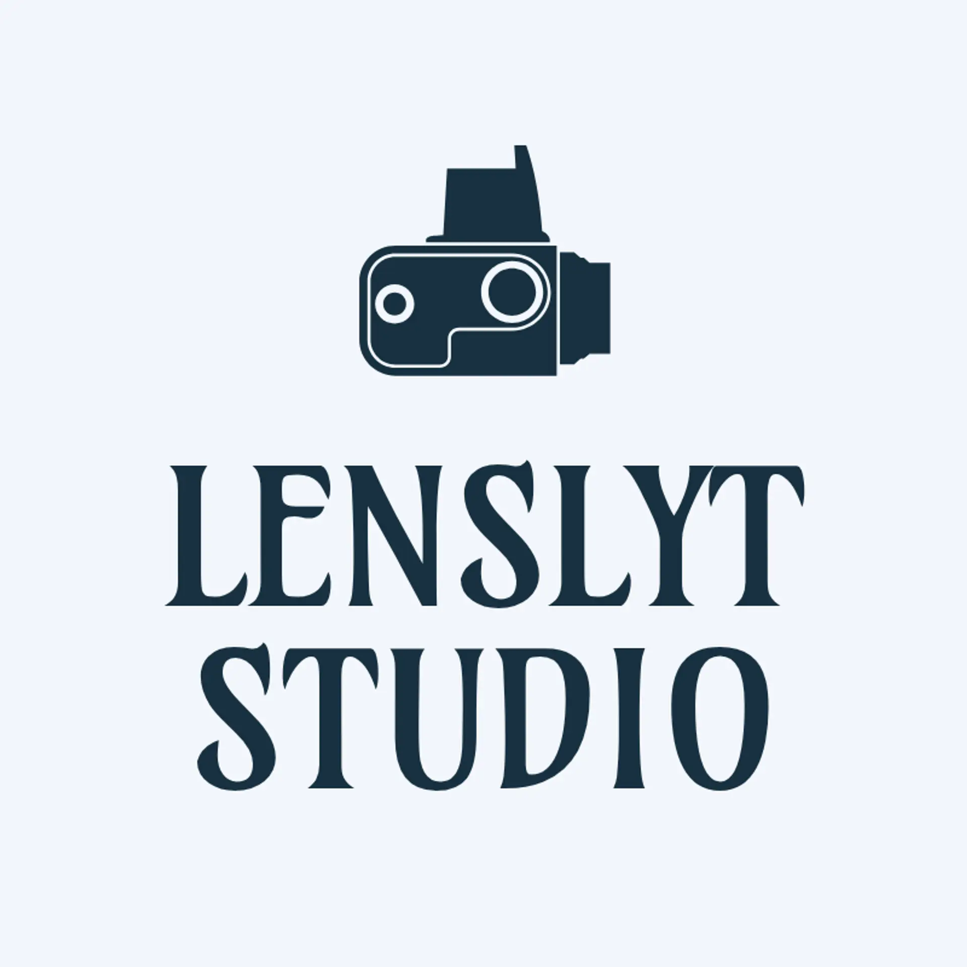 Lumen Lens logo for simple photography