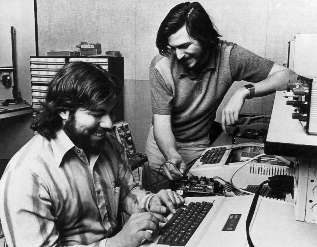 Steve Wozniak and Steve Jobs (from left to right) | Source