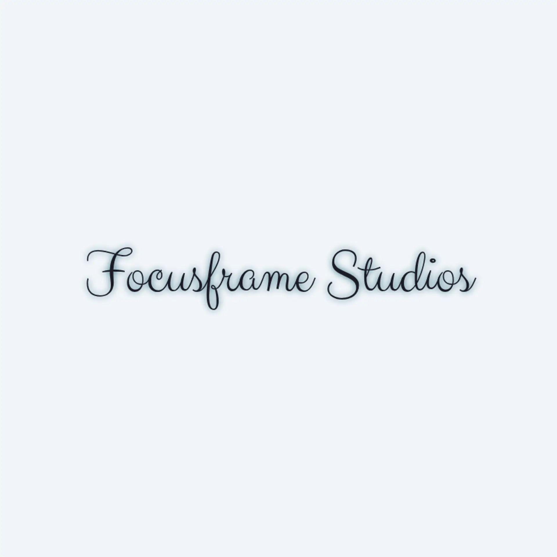 Luminous Lens Studio logo for photography studio