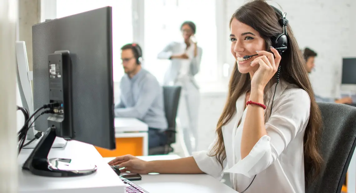 Customer Service Marketing: How To Use It For Better CX