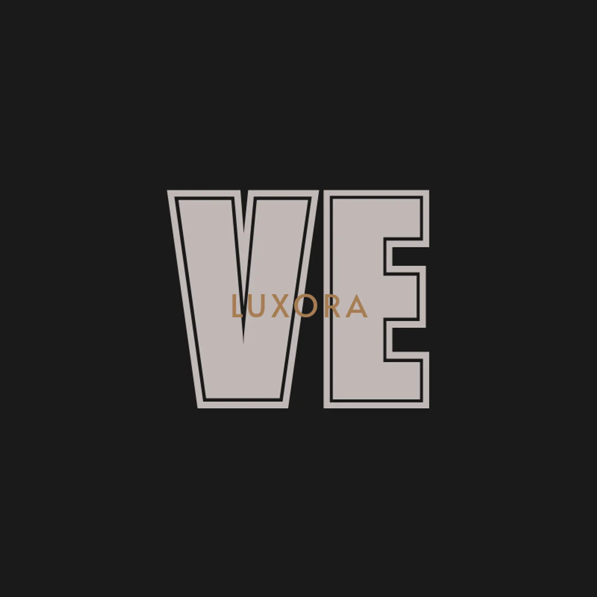 Chic Charm logo for fancy fashion