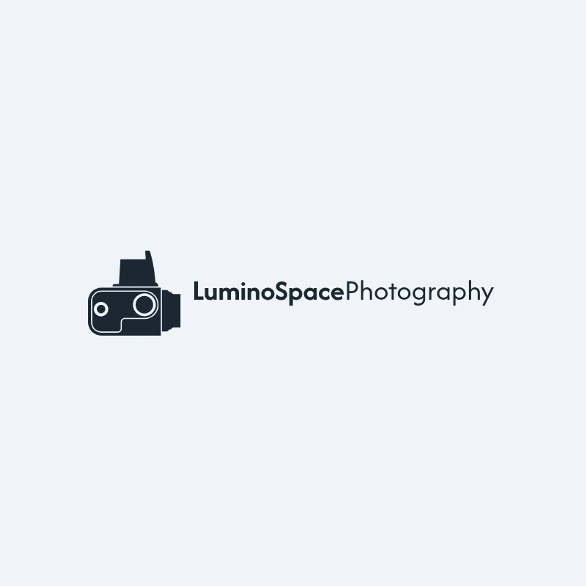 LensAura Studio logo for photography studio